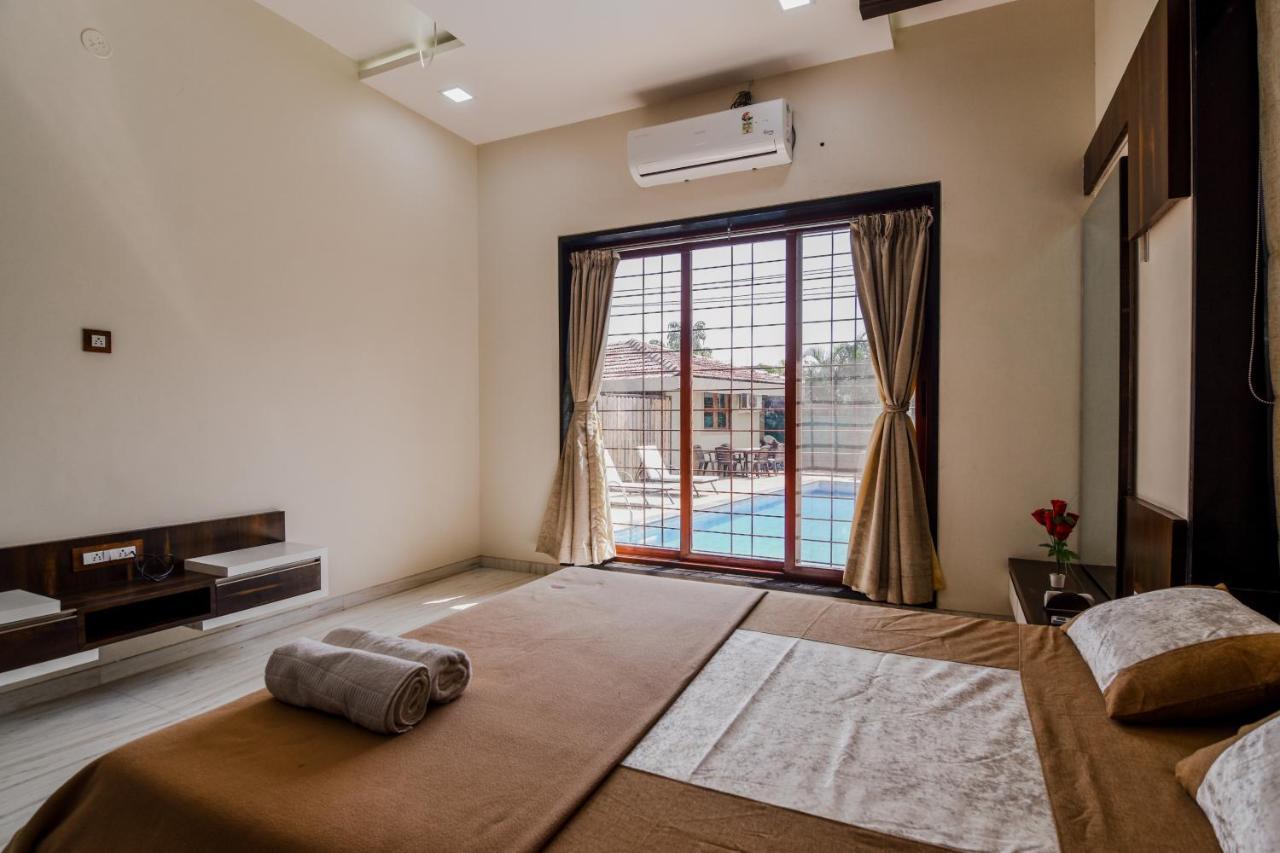 Lifeline Villas - Luxurious Taraangan 4 Mountain View Villa With Biggest Pool And Huge Open Area Lonavala Εξωτερικό φωτογραφία